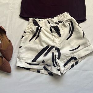 O. VIANCA shorts